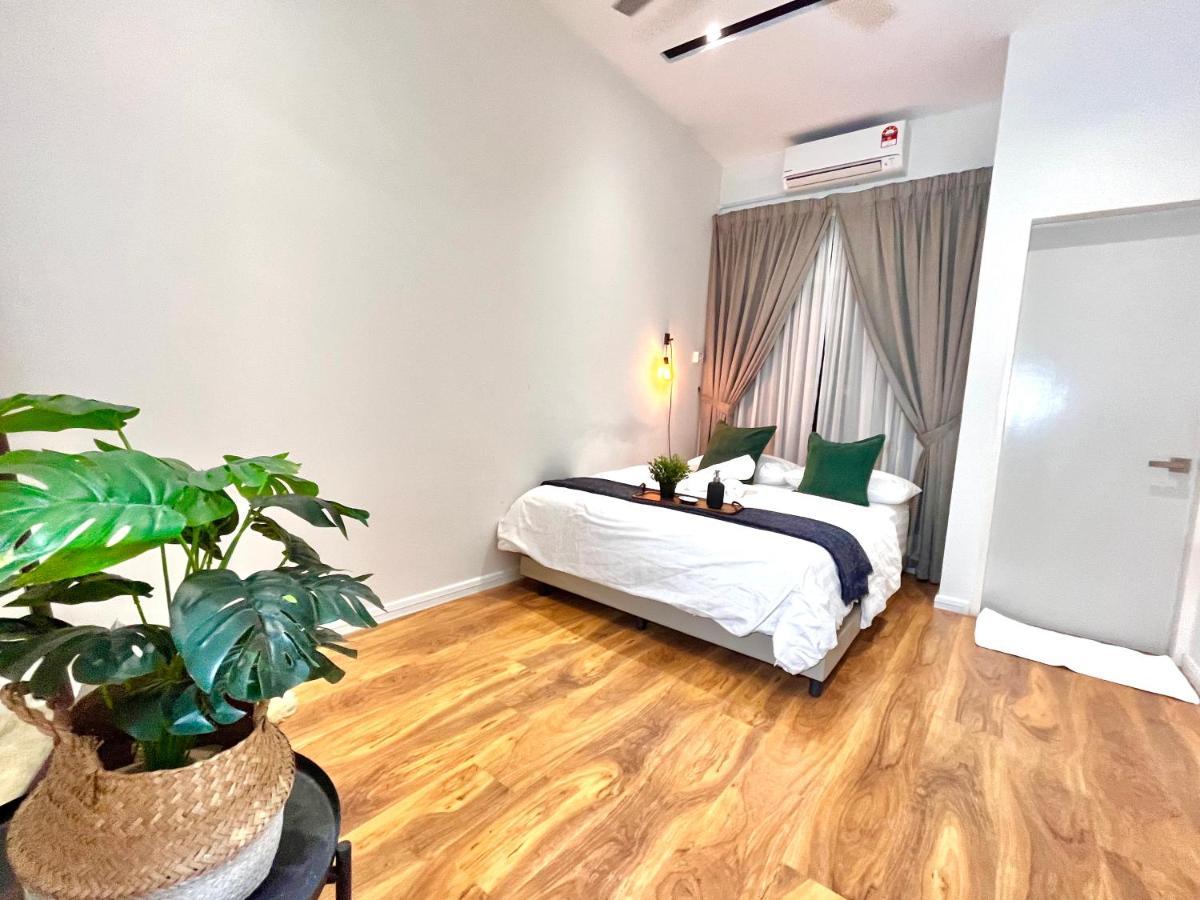 Luxury 2-Storey Terrace House Near Ioi City Mall Putrajaya Buitenkant foto